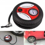 ⁦منفاخ هواء لاطارات السيارات والدراجات والكرات و الاطواق العائمة يعمل علي ولاعة السيارة – Dc 12V 260psi⁩ - الصورة ⁦7⁩