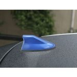 Ariel fin with transmitter booster to boost the radio signal for all cars - AT01 - Blue