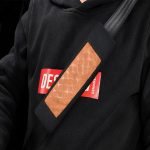 2 pieces of car seat belt cover made of velor, suitable for all cars / Model GTC300  - Brown * Black color - Image 2