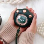 ⁦دفاية يد كهربائية للأطفال موديل YS01 لون زيتوني⁩ - الصورة ⁦5⁩