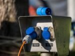 CEE 3-pin electric vehicle power converter to 2-pin European plug - Image 3